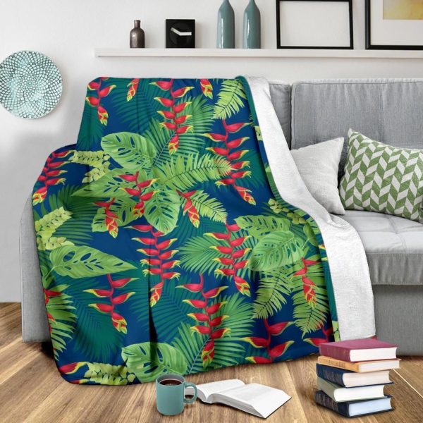 Green Heliconia Pattern Print Design Fleece Blanket - Image 3
